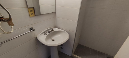 Imagen 12 de 12 de Apartamento En Alquiler, Centro. 2 Dormitorios