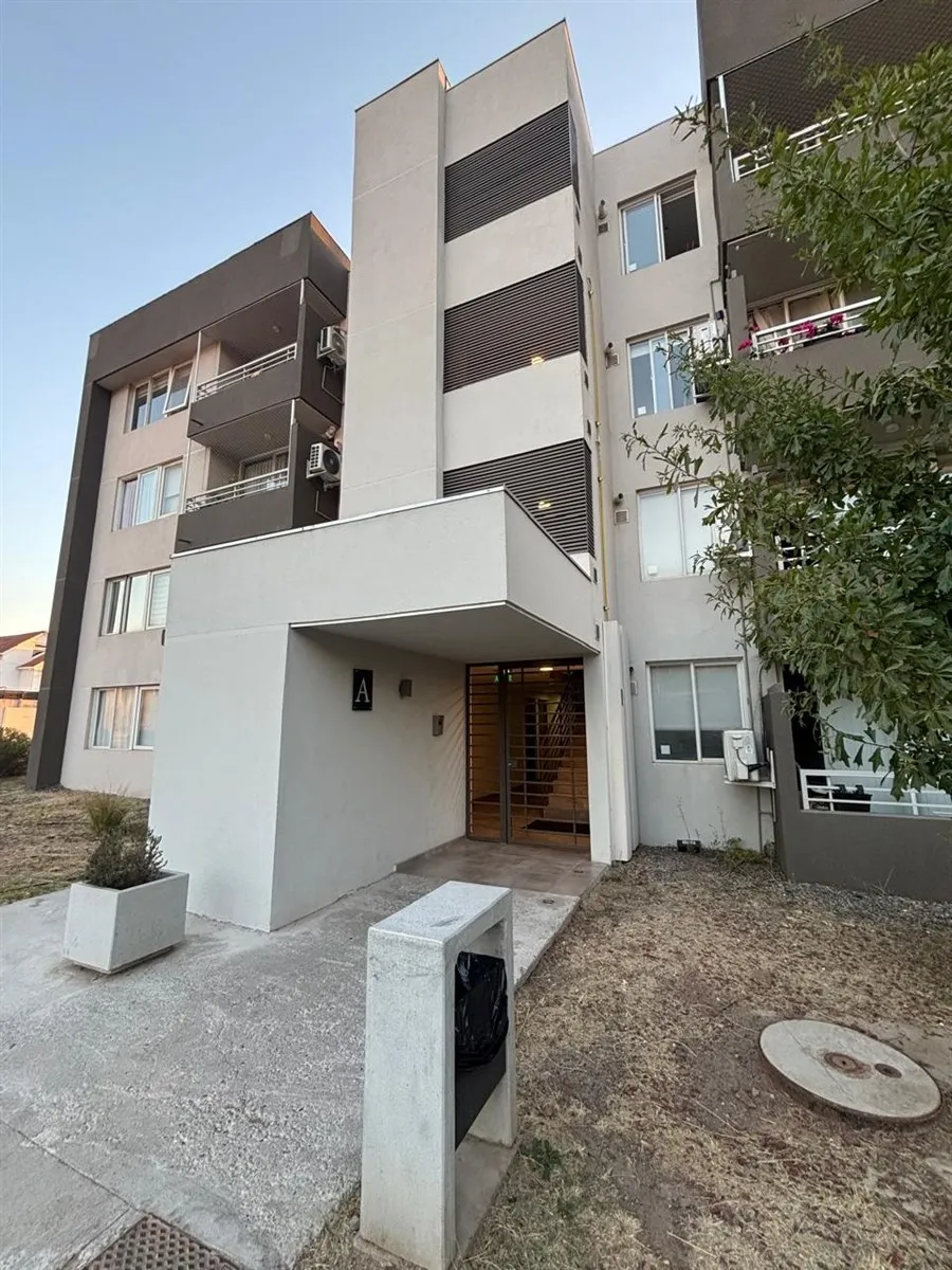 Imagen 1 de 25 de Departamento En Arriendo De 3d 2b 1e 1b. En Puente Alto
