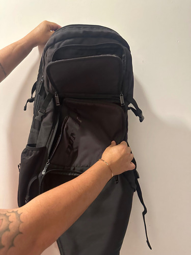 Mochila Longa Para Raquetes Dunlop Preta Preto (Usado)