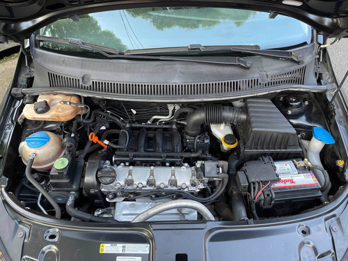 Imagem 13 de 15 de Volkswagen Fox 2014 1.6 Vht Trend Total Flex 5p