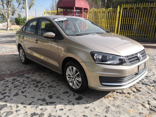 Imagen 3 de 14 de Volkswagen Vento 2018 1.6 Confortline Mt