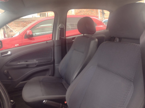 Imagen 10 de 15 de Volkswagen Gol Sedan Cl A/c 2016