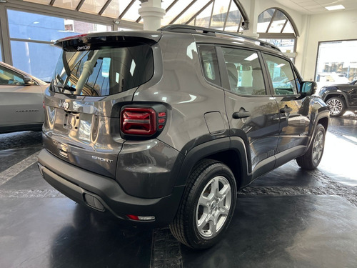 Imagen 11 de 15 de Jeep Renegade 1.8 Sport