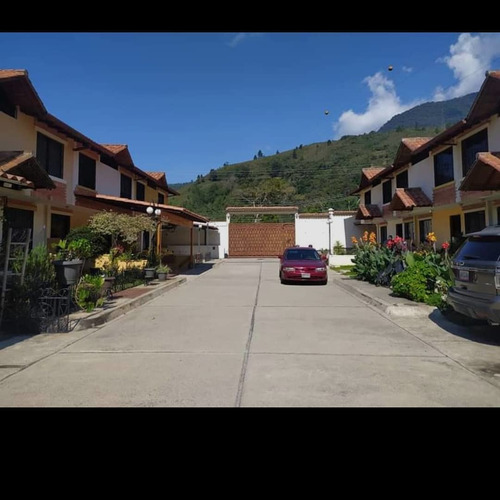 Imagen 3 de 14 de Se Vende En Mérida Pedregosa Media Alta