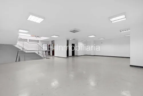 Vendo Arriendo Bodega En El 11 De Noviembre Bogota 1.100 4 Pisos