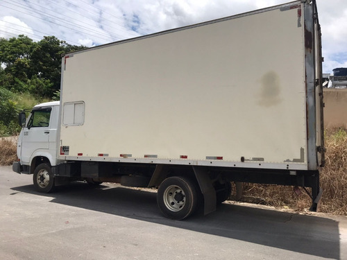 Imagem 6 de 12 de Caminhão 8.120 Euros Bau