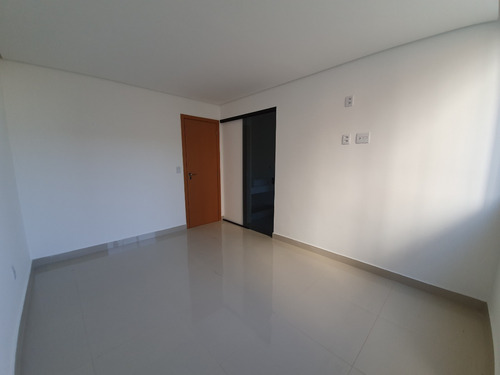 Área Privativa De Três Quartos Com Suíte E Closet - 7869
