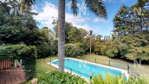 Venta De Casa 7 Dormitorios En Barrio Golf- Ref: 664