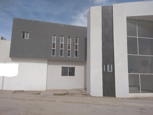 Imagen 1 de 13 de Hcv-101-22673 Casa En Venta En Circuito Lobo Sector Viñedos Torreon Coahuila