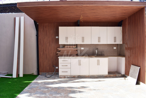 Venta Casa Moderna Con Piscina En Santiago (hfc-238)