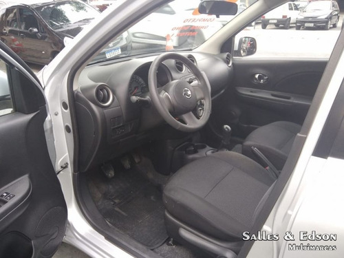 Imagem 9 de 11 de Nissan March Sv 1.6 Flex 4p 2013