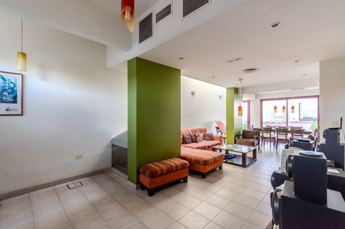 Venta Casa 5 Ambientes Cochera Pileta Parrilla Mas