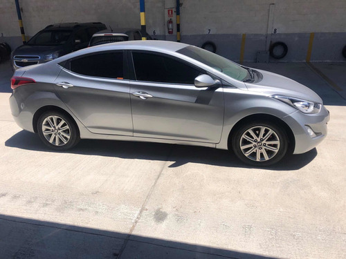 Hyundai Elantra Gls Automático Año 2015