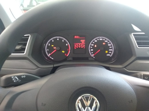 Imagen 12 de 15 de Volkswagen Gol Trend 1.6 Trendline 101cv