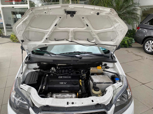 Imagen 8 de 15 de Chevrolet Aveo 2014 1.6 Ls L4 Man Mt