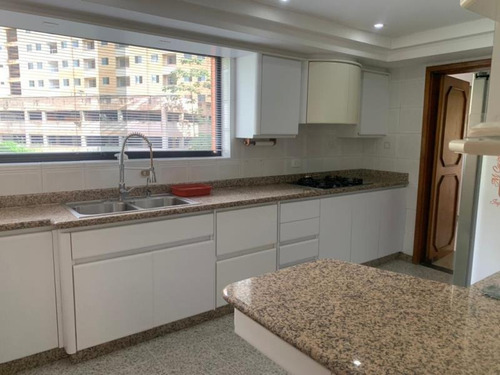 Apartamento Moderno. Resd Churún Merú, Urb. La Trigaleña. Luz Coelho