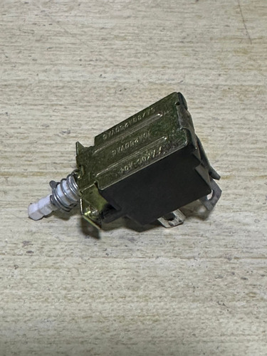 Botão Power Gabinete Computador Antigo Fonte At Pentium 1 (Usado)