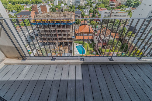 Venta De Monoambiente De Categoría Divisible Con Balcón En Piso Alto A Estrenar En Devoto C.a.b.a