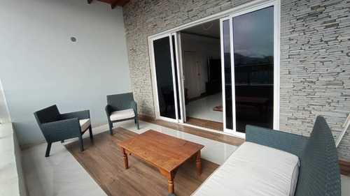 Imagen 2 de 27 de Casa En Urb. Las Morochas Fg