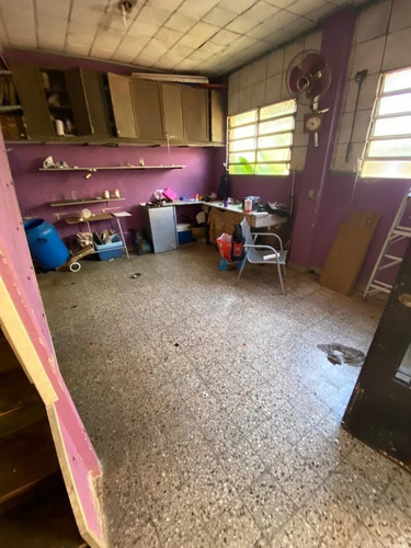 Imagen 9 de 11 de Casa En Venta Con Local A La Calle - Temperley