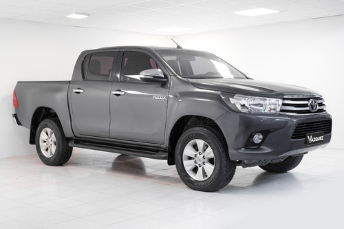 Imagen 2 de 15 de Toyota Hilux 2.8 Dc 4x2 Srv 2016