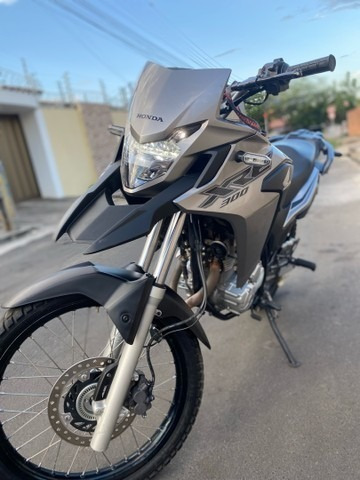 Imagem 1 de 5 de Honda Xre