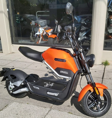 Imagen 7 de 15 de Moto Electrica Sunra Miku Max Litio 800 W Scooter Un Sueño D