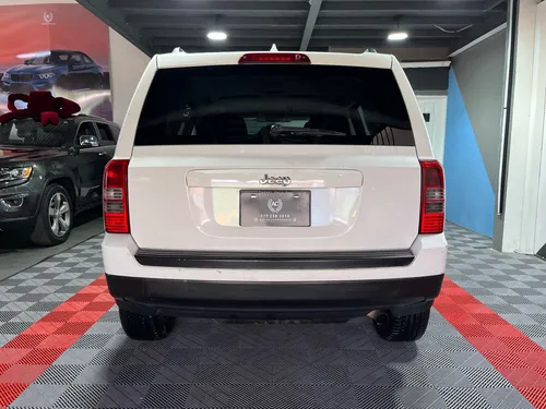 Jeep Patriot Sport 4x2 Cvt