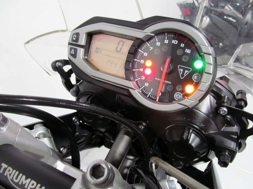 Imagem 7 de 12 de Triumph Tiger 800 Xc 2016 Preta