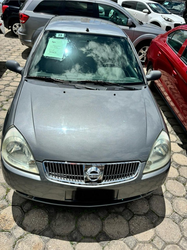 Nissan Platina 1.6 Custom Mt