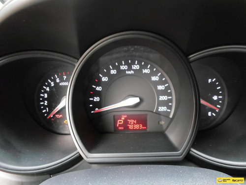 Imagen 14 de 15 de Kia Rio Automático 1.4