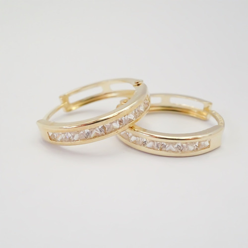 Amor Eterno - Arracadas / Aretes / Huggies Dahlia* Oro 10k