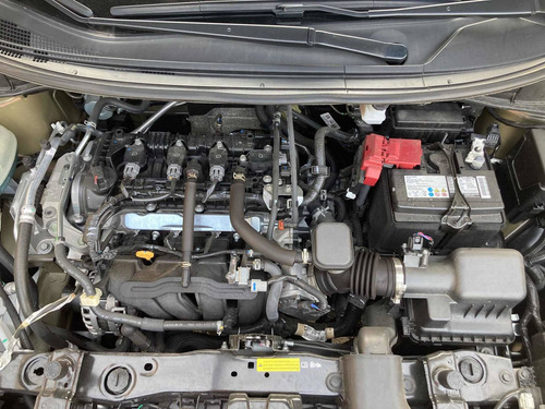 Imagen 14 de 14 de Nissan Versa 2020 1.6 Sense At