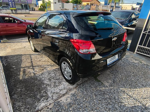 Chevrolet Onix Onix 1.0 MPFI LS 8V FLEX 4P MANUAL