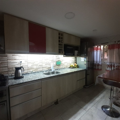 Imagen 9 de 14 de Casa Ph En Venta En Parque Avellaneda