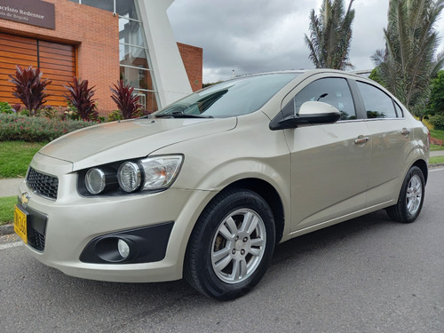 Chevrolet Sonic 1.6 Lt 4 p