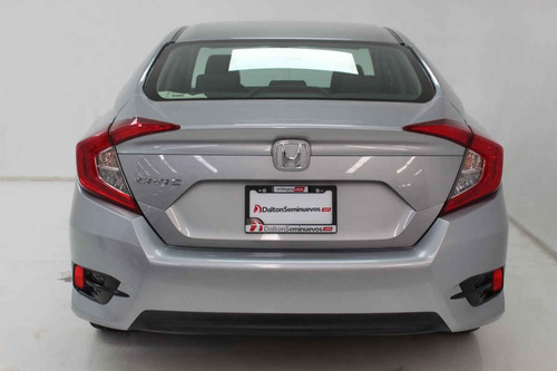 Imagen 4 de 13 de Honda Civic 2018 4 Cilindros