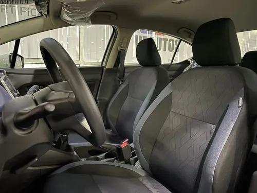 Nissan Versa 1.6 Advance Mt