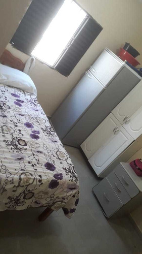 Imagem 9 de 9 de Casa Com Piscina