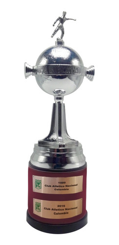 Copa Libertadores Edición Atlético Nacional Tamaño 35 Cm 