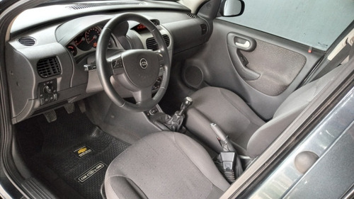 Chevrolet Corsa 1.8 Gl Aa+da 2009