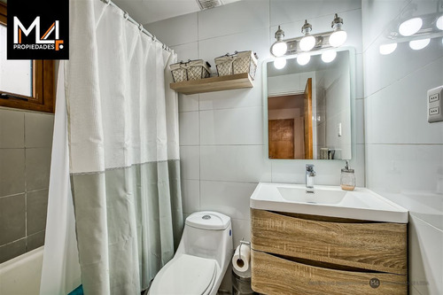 Departamento En Venta Duplex De 3 Dorm. En Providencia