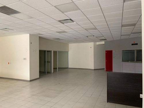 Imagen 4 de 5 de Local Comercial En Renta, Lomas De Chapultepec, Miguel Hidal