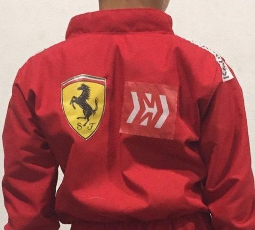 Imagen 2 de 8 de Disfraz Piloto Ferrari, Mercedes Otras Marcas Talle Adultos