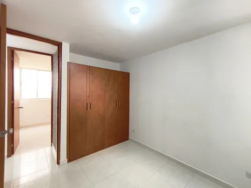 Apartamento En Arriendo En Prados Del Este. Cod A30741