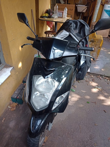 Imagen 10 de 11 de Scooter Daelim S1 / 125 Cc. Made In Corea Rodada En 2014