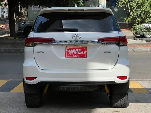 Toyota Fortuner 2.8l