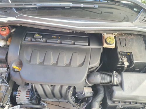 Imagem 6 de 11 de Citroën C4 2010 2.0 Glx Flex Aut. 5p