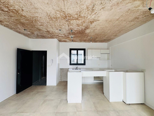 Venta Departamento 3 Amb A Estrenar Con Terraza Propia En Belén De Escobar Centro