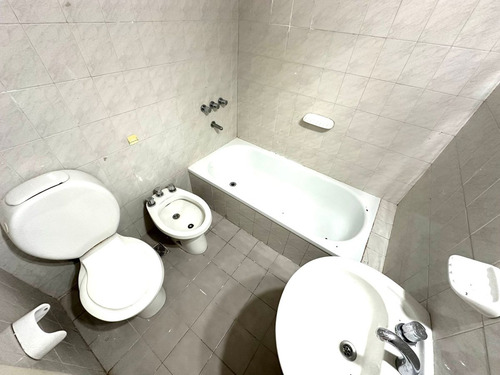 Departamento Venta Avellaneda 2 Ambientes Balcon